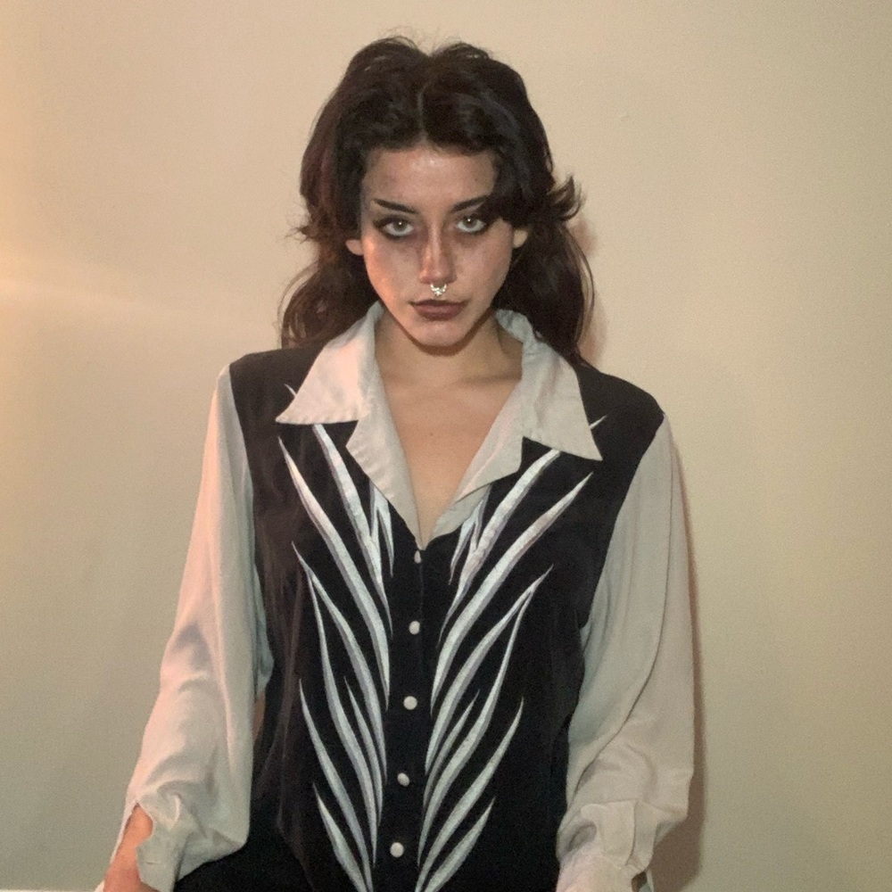 Designer Bob Mackie button up long sleeve T